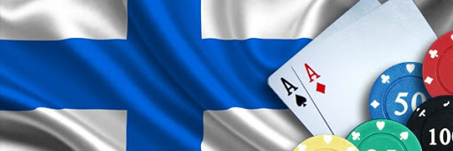 Suomen lippu, perlikortteja ja pelimerkkejä